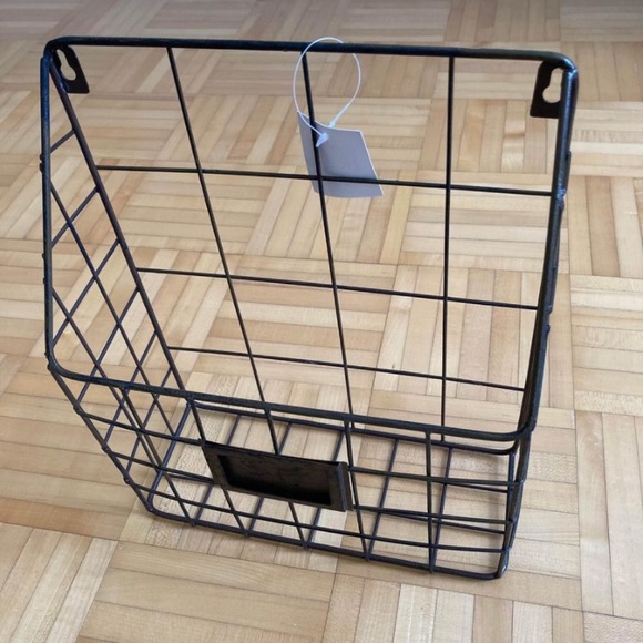 NWT Urban Outfitters Wall magazine & book rack storage grid metal shelve decor - Picture 10 of 10